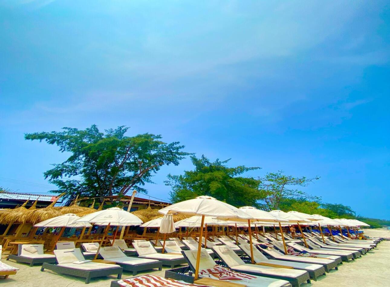 Blu D'Amare Hotel Quần đảo Gili Ngoại thất bức ảnh